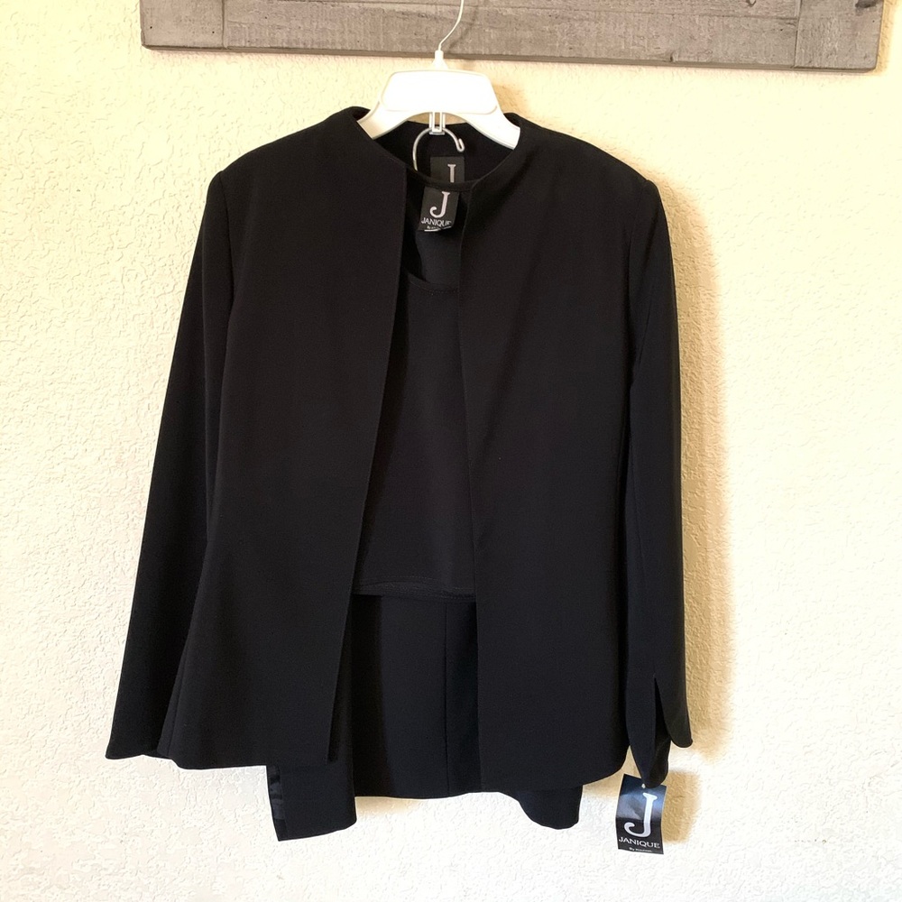 Janique Black Skirt Suite Set Size 6 NWT